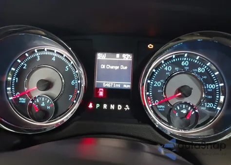 2016 Chrysler Town & Country Touring from USA, damaged, VIN 2C4RC1BGXGR280363